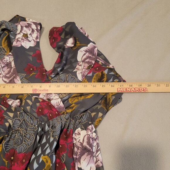 Everly Anthropologie Floral Flutter Sleeve V-Neck Dress Floral Size Small - Picture 5 of 7